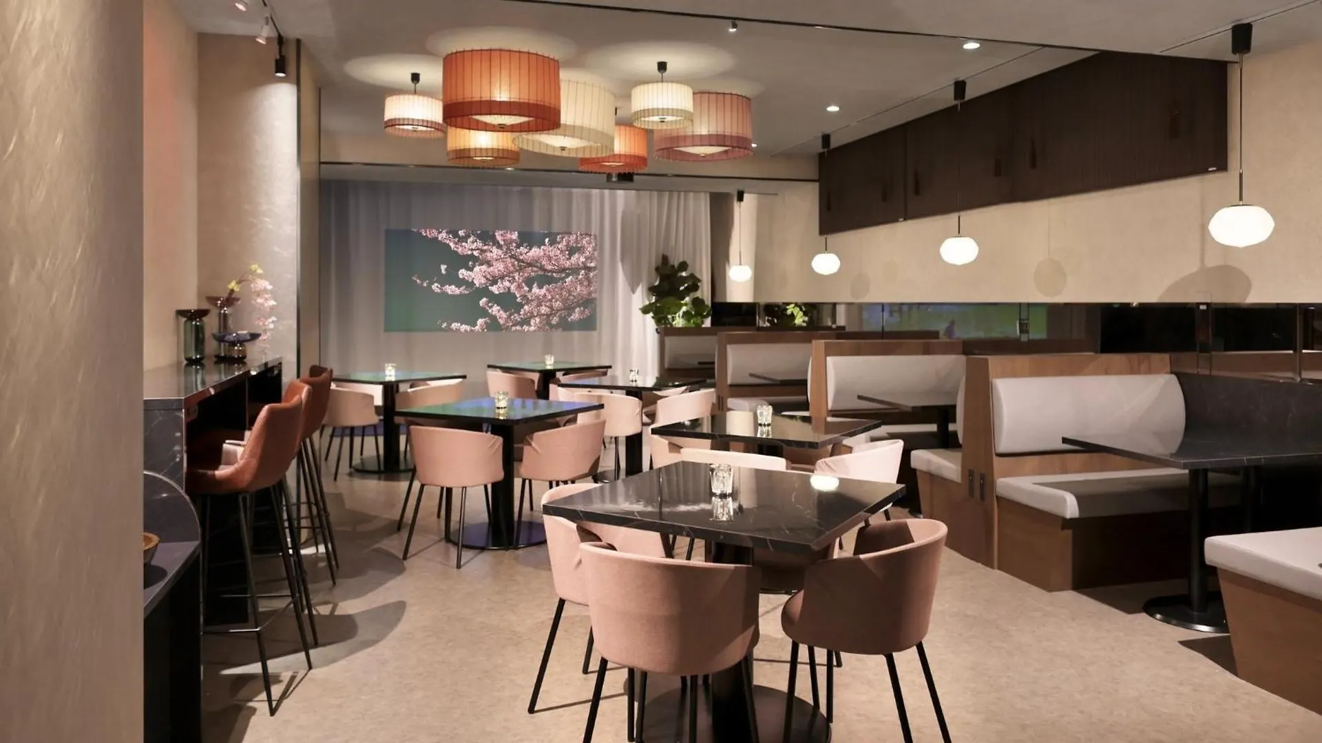 Kuromon Crystal Hotel - Vacation Stay 78184V Osaka